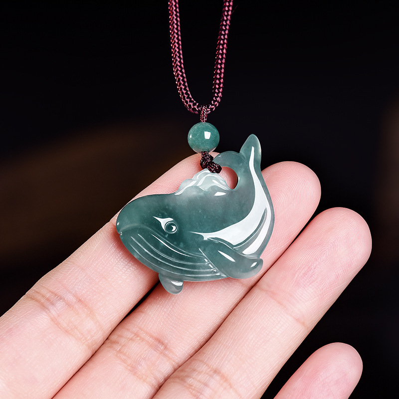 Jewelry & Watches Vitopoulos Reviews - Collier pendentif baleine en jadéite birmane