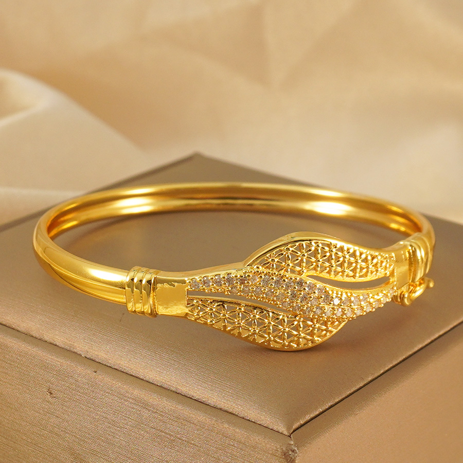 Bracelet en pierre incrustée d - Cuff Bangle Bracelet avis et prix